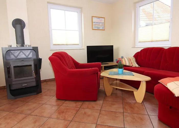 Semi-detached House, Holiday home Kuehlungsborn
